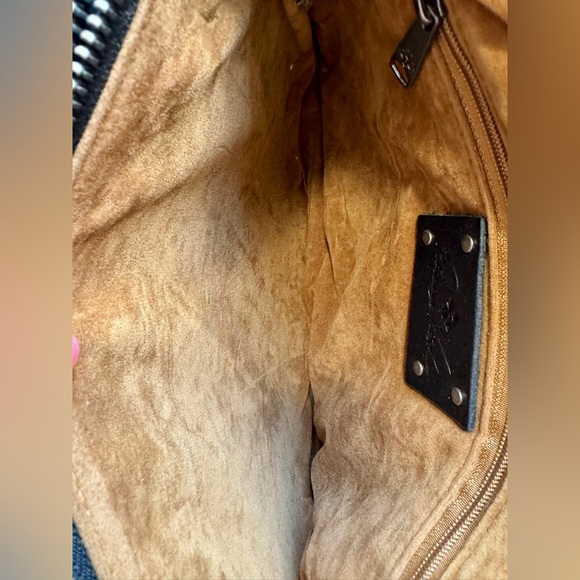 🛑SOLD🛑 Patricia Nash Black Leather Shoulder Bag with Chain Strap - Picture 10 of 15